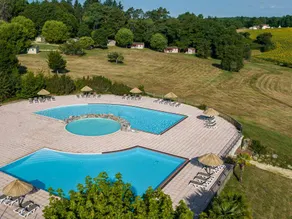 Merveilleux chalet avec terrasse et piscine | Avec animaux autorisés - Image 2