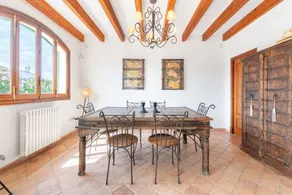 Family-oriented villa with terrace, garden & pool | Sea view | Close to the beach | Suitable for remote work - Image 5