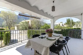 Villa with private pool, BBQ & garden - Image 4