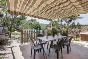 Maison avec terrasse, jardin et piscine privée | Vue montagne - Image 3