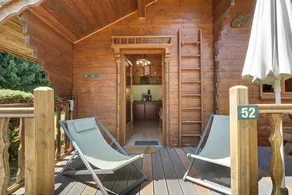 Caravan “Chalet Bouton d'Or” with Shared Pool - Image 4