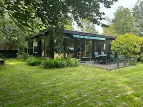 House with BBQ, garden & terrace - Image 2