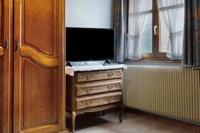 Bed and breakfast with garden & terrace - Image 4