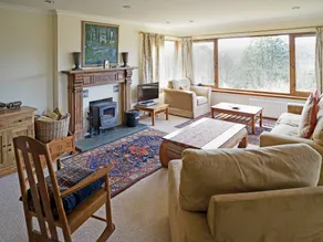 Cottage with garden & BBQ | Sea view - Image 3