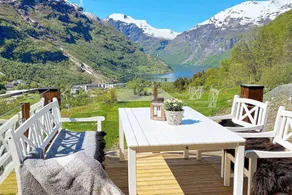 House with terrace & garden | Water view - Image 2