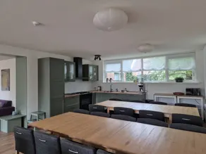Holiday home with terrace, garden & barbecue - Image 4