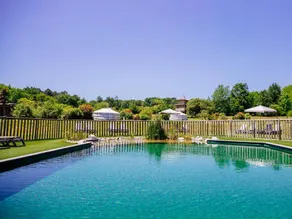 Außergewöhnliche Unterkunft mit Garten und Pool - Image 3