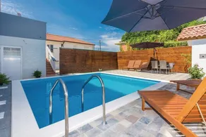 Villa con terraza - Image 5