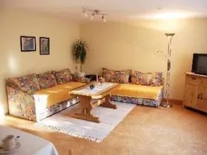 Flat with terrace, garden & barbeque - Image 4