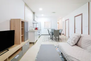 Flat with terrace - Image 4