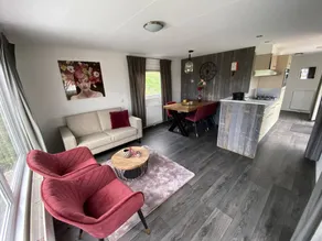 Maison avec sauna, terrasse et jardin - Image 4