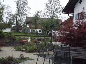 Appartement de vacances avec barbecue et jardin - Image 3