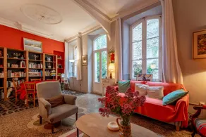 Holiday Home 'Massenet' with Shared Terrace, Private Garden and Wi-Fi - Image 4