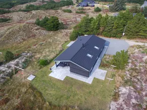 Family-friendly house with hot tub, barbeque & terrace | Pets are welcome - Image 3
