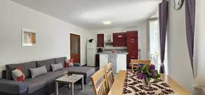 Apartment with BBQ | Garden view - Image 4
