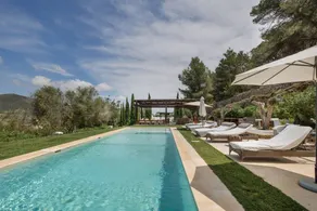 Beautiful luxury villa in Ibiza with Wi-Fi and air conditioning - Image 2