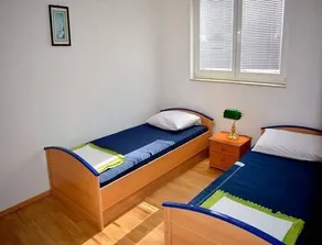 Flat with barbeque & terrace - Image 3