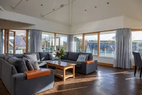 Family-friendly cottage with jacuzzi & sauna | Beach view - Image 4
