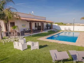Casa con piscina privada, jardín y barbacoa - Image 2