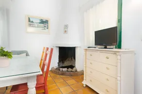 Holiday home with garden, barbecue & pool | Mountain view - Image 5