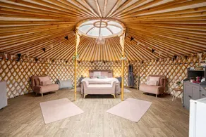 Charming Yurts with Private Hot Tubs Near High Lodge, Great Ellingham, Norfolk - Image 3