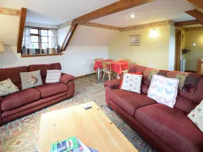 Cottage with garden - Image 4