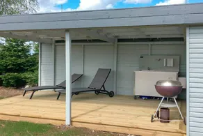 Fully equipped wonderful holiday home with terrace, barbeque & hot tub - Image 3
