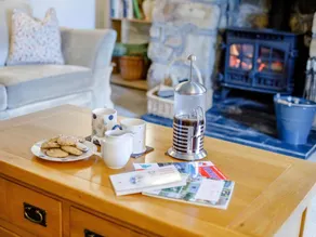 Fully equipped nice cottage with terrace, hot tub & garden | Pets allowed - Image 3