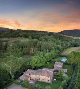 Elegant Villa with private pool inside Chianti - Image 4
