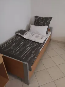 Flat with terrace - Image 4