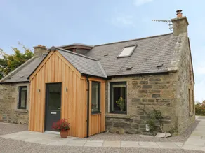 Children-friendly cottage with garden | Beach view | Pet-friendly - Image 3