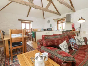 Cottage with BBQ - Image 3