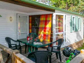 Mobile home with heated pool & terrace - Image 5