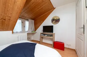 Bed and breakfast with terrace, garden & BBQ | Garden view - Image 3