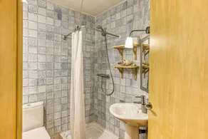 Room 'Sempreviva' with Shared Pool, Wi-Fi and Air Conditioning - Image 5