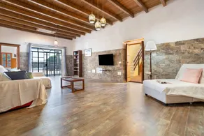 Ferienhaus 'Casa La Caldereta' mit Bergblick, privatem Pool und WLAN - Image 5
