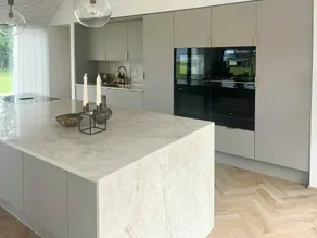 Unique holiday home directly on the beach - Image 5