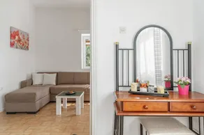 Family-oriented nice holiday home with terrace, garden & BBQ | Mountain view | Dogs allowed - Image 3
