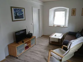 Holiday apartment with terrace, garden & barbecue - Image 5