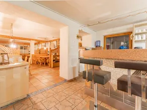 House with terrace, barbecue & garden - Image 2