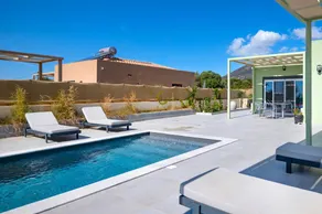 Villa with private pool, garden & barbeque | Sea view - Image 2