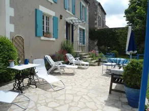 Renovated Retro House with Garden - 3 Bedrooms in Puisaye - Image 3