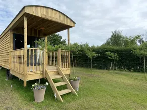 Family-friendly cottage with garden | Pet-friendly - Image 2