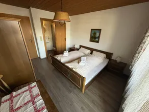 Ferienwohnung mit 4 Schlafzimmern für 9 Personen - Image 4
