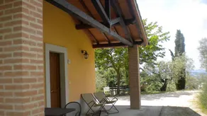 Lovely Apartment in Passaggio di Bettona With Pool - Image 5