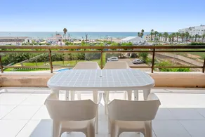 Flat with pool, garden & terrace | Sea view - Image 2