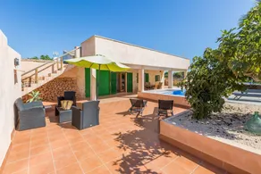 Villa with terrace, garden & barbecue - Image 5