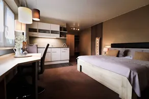 Flat with garden - Image 3