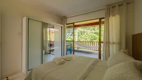 Apartamento con piscina, jardín y barbacoa - Image 4