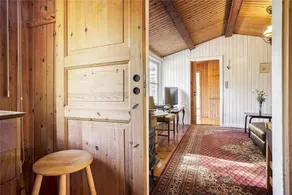 Fully equipped holiday home with terrace - Image 5